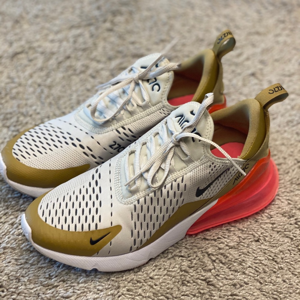 Nike Airmax 270 Women’s 9.5